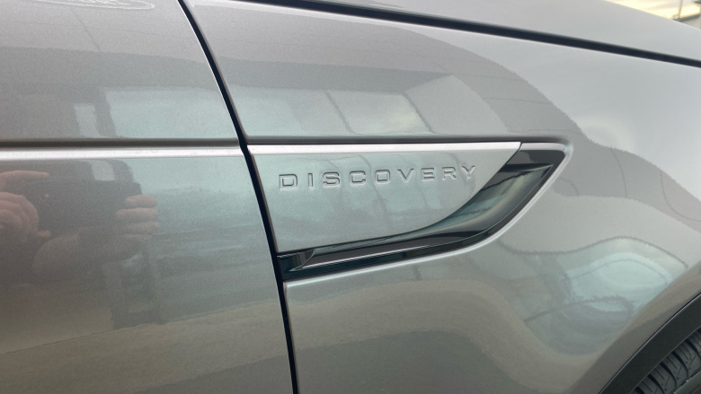 Land Rover Discovery 3.0 D350 Dynamic SE 5dr Auto Diesel Station Wagon